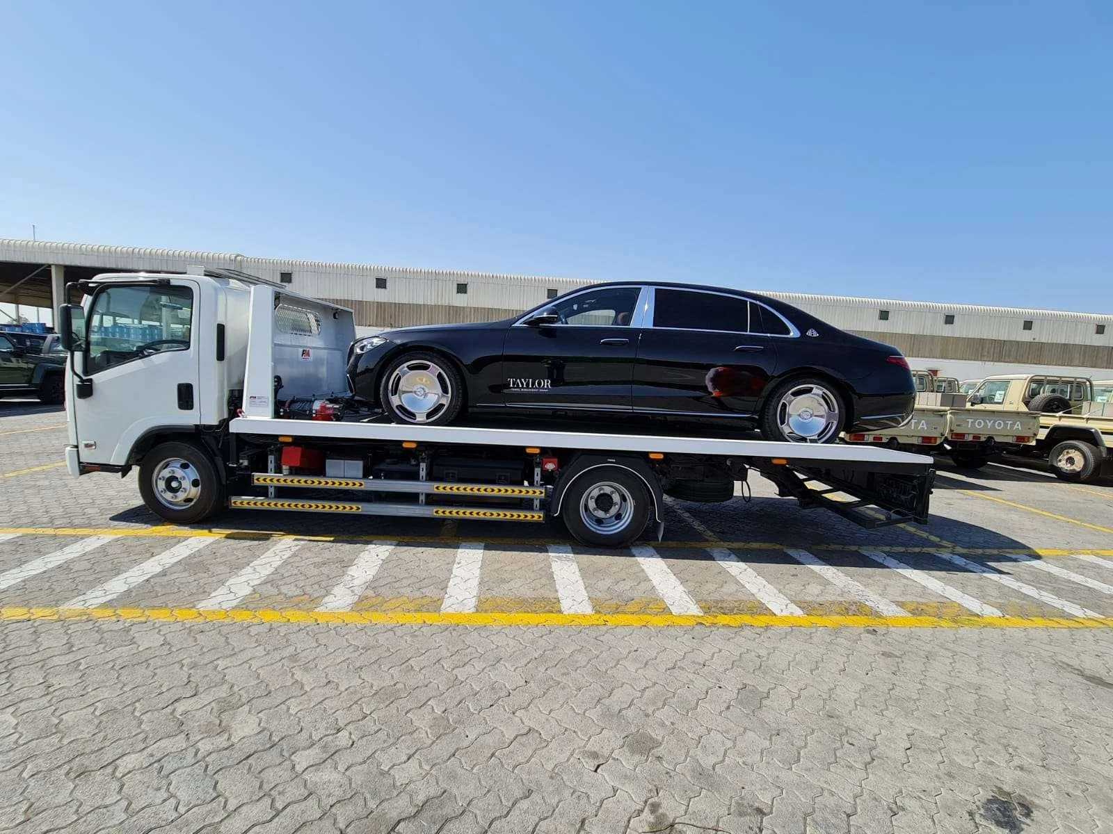 Car-Recovery-in-Dubai